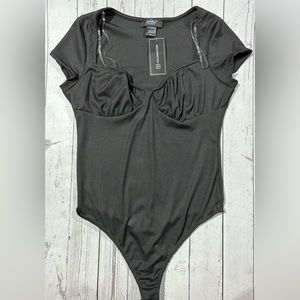 NwT bodysuit size XL